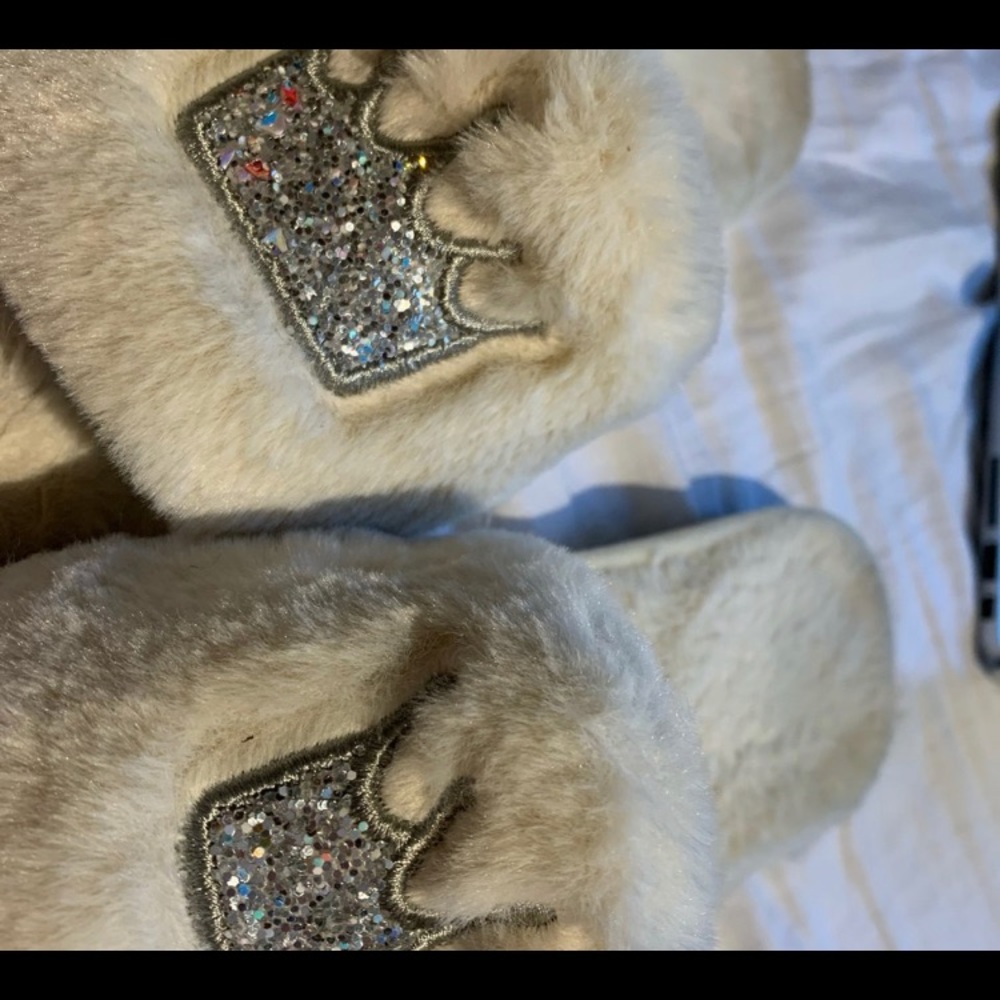 Slippers